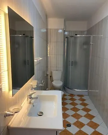 Lulu - Daire Golem (Tirana)